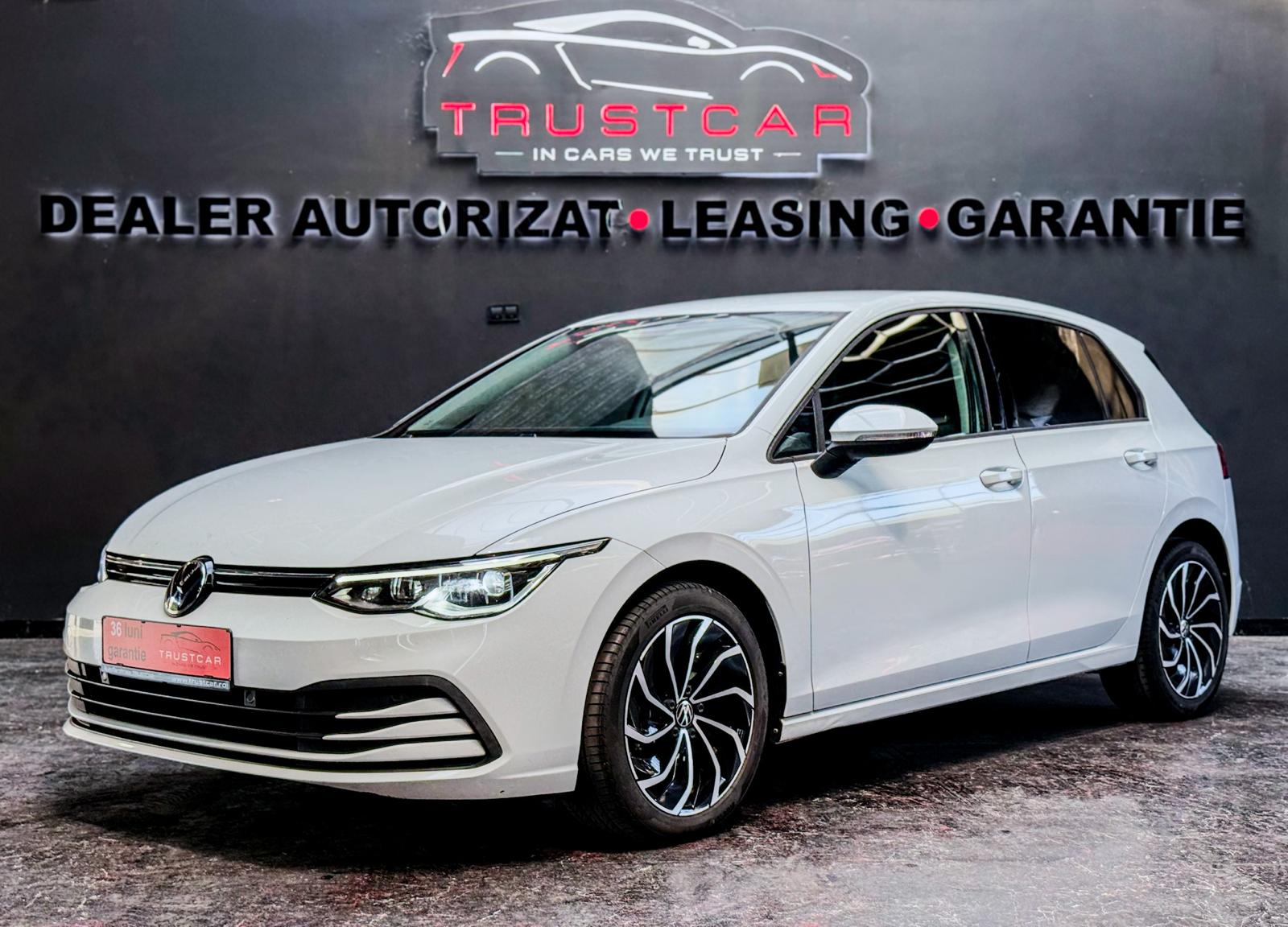 Volkswagen Golf 8 1.0 eTSI Mild-Hybrid | 110 CP